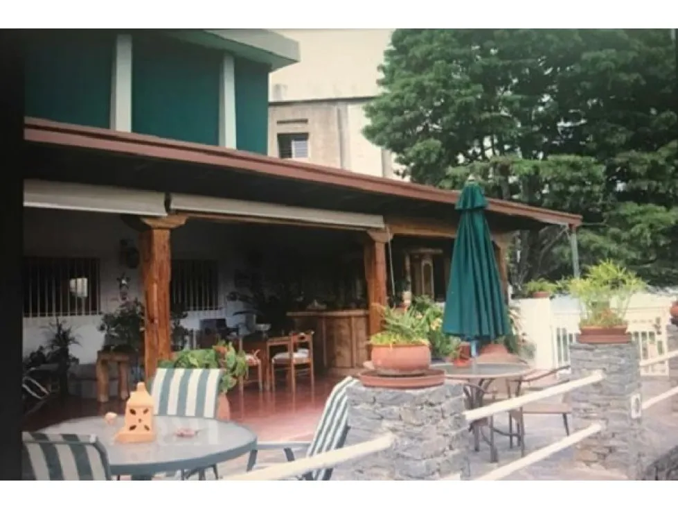 Se vende casa 900m2 Cumbres de Curumo 2589 - 2