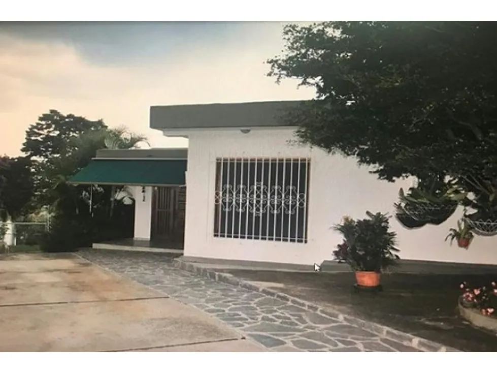 Se vende casa 900m2 Cumbres de Curumo 2589 - 17