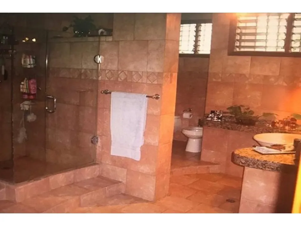Se vende casa 900m2 Cumbres de Curumo 2589 - 6