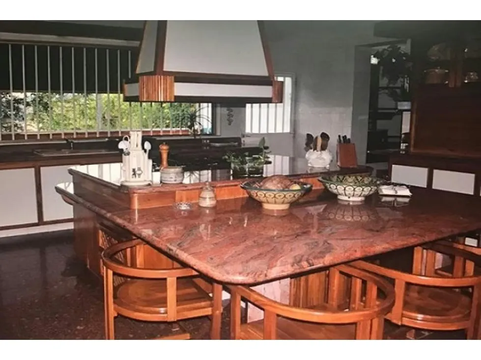 Se vende casa 900m2 Cumbres de Curumo 2589 - 9