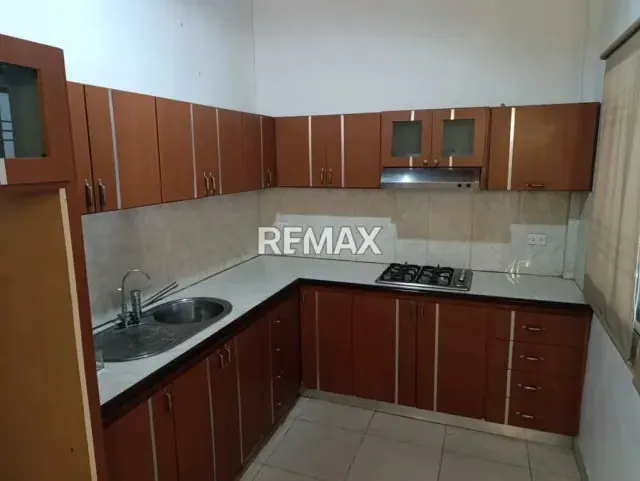 Hermosa Casa en Venta Ubicada en la Urbanización Vista Real, Calle El Príncipe, Sector La Raya, Trujillo Capital - 2