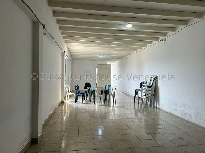 Edificio en Venta en Centro, Lara - 44