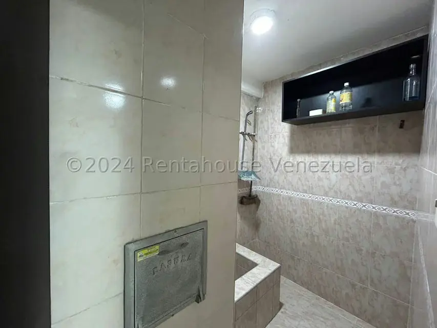 Edificio en Venta en Centro, Lara - 50