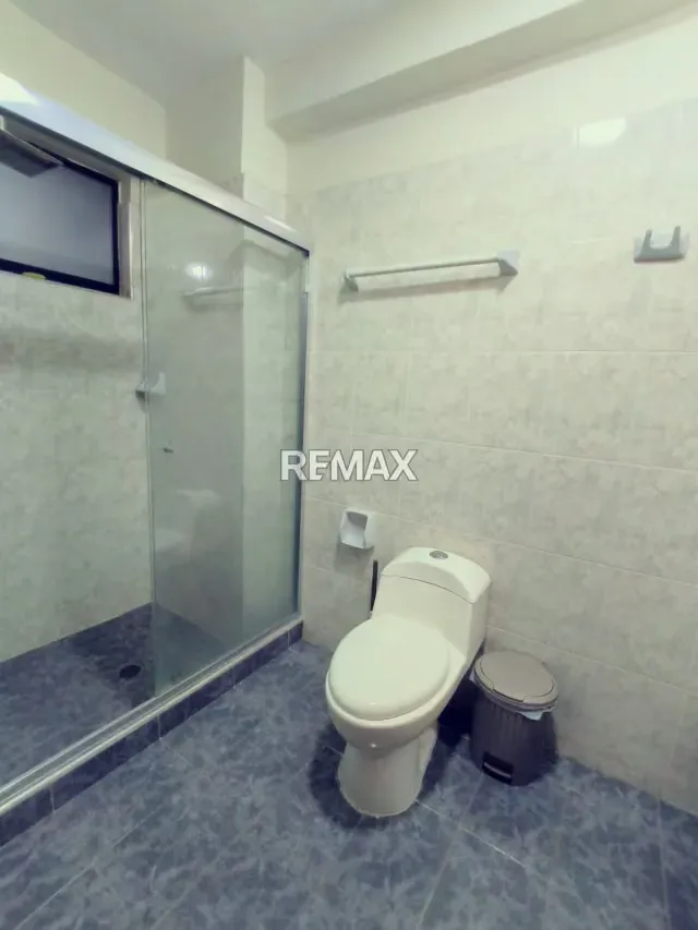 VENTA DE APARTAMENTO EDIF HOLIDAY PALACE I PISO BAJO - 16