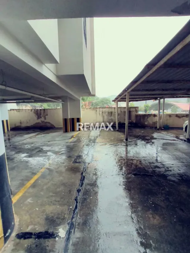VENTA DE APARTAMENTO EDIF HOLIDAY PALACE I PISO BAJO - 17