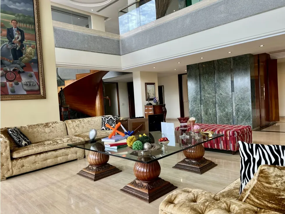 Se Vende PH/1.086M2/6h+2s/7b+s/6p/Sebucan/4257 - 4