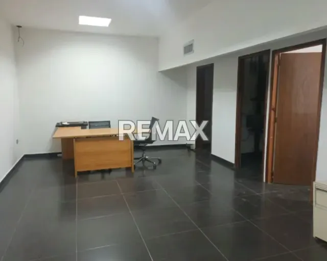 VENTA GALPON CORPORATIVO PREMIUM: 3 PISOS, ASCENSOR INDUSTRIAL, OFICINAS DE LUJO Y CAPACIDAD PARA ENTRADA DE CONTENEDORES Y TERMOKING - 10