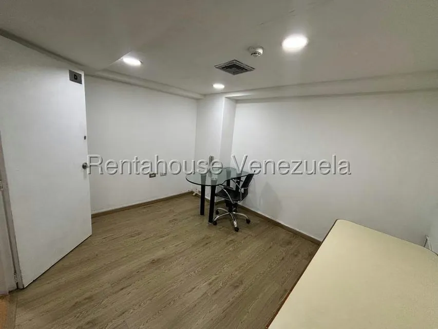 Oficina en Alquiler en Chuao, Distrito Metropolitano - 5