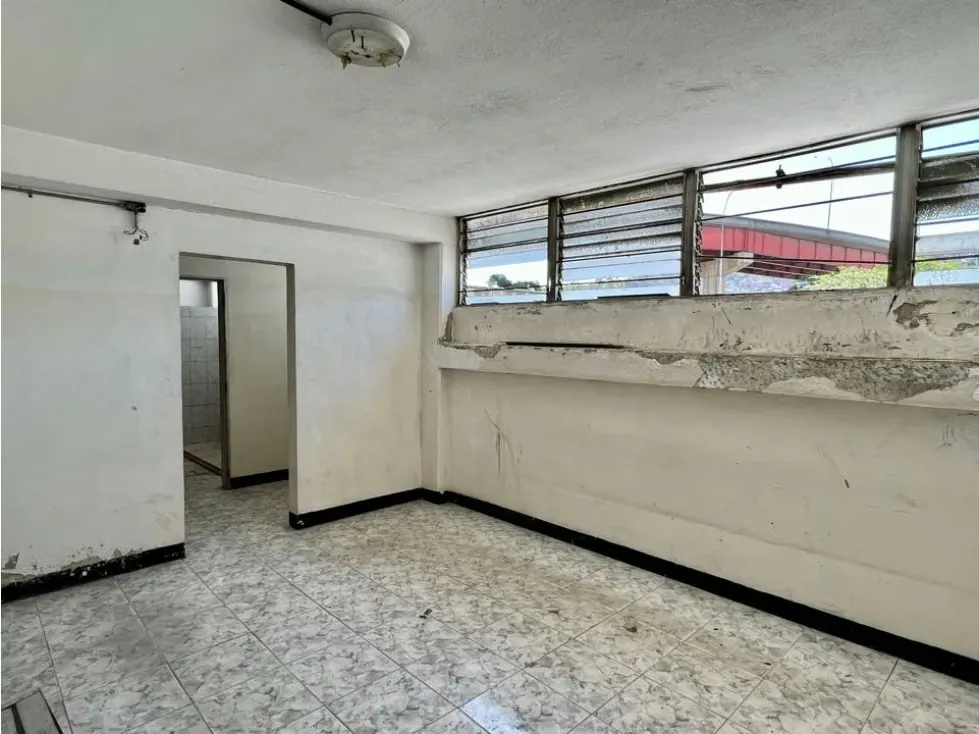 En Venta Galpon Edificio Industrial en San Martin. Libertador Caracas - 11