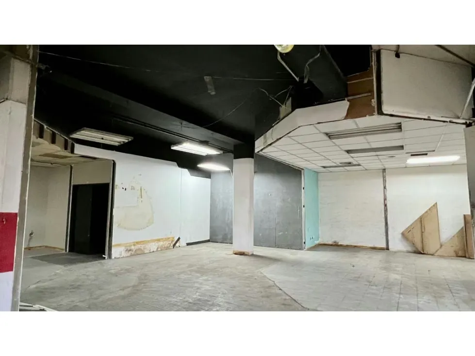 En Venta Galpon Edificio Industrial en San Martin. Libertador Caracas - 16