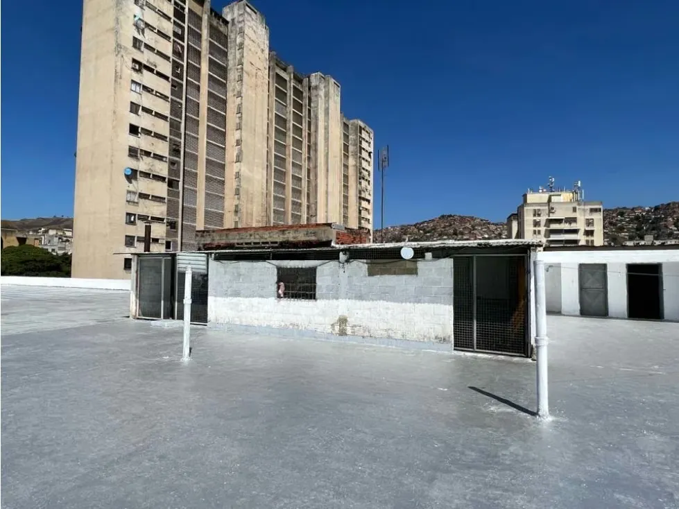 En Venta Galpon Edificio Industrial en San Martin. Libertador Caracas - 26