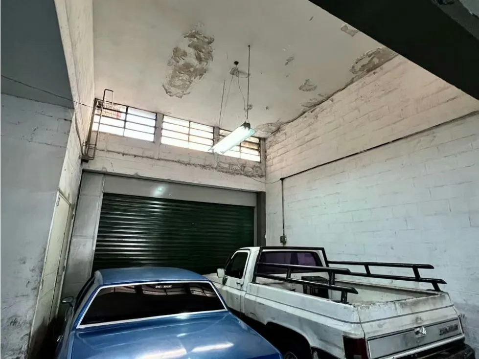 En Venta Galpon Edificio Industrial en San Martin. Libertador Caracas - 7
