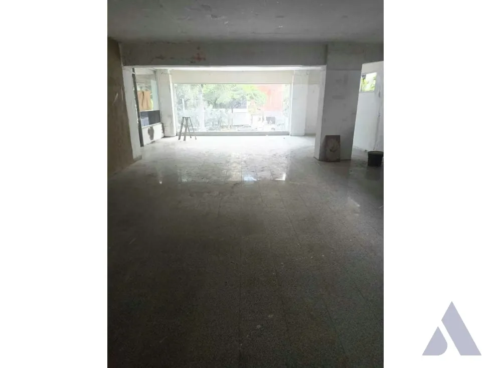 Se alquila Local 210m2 Altamira 4518 - 6