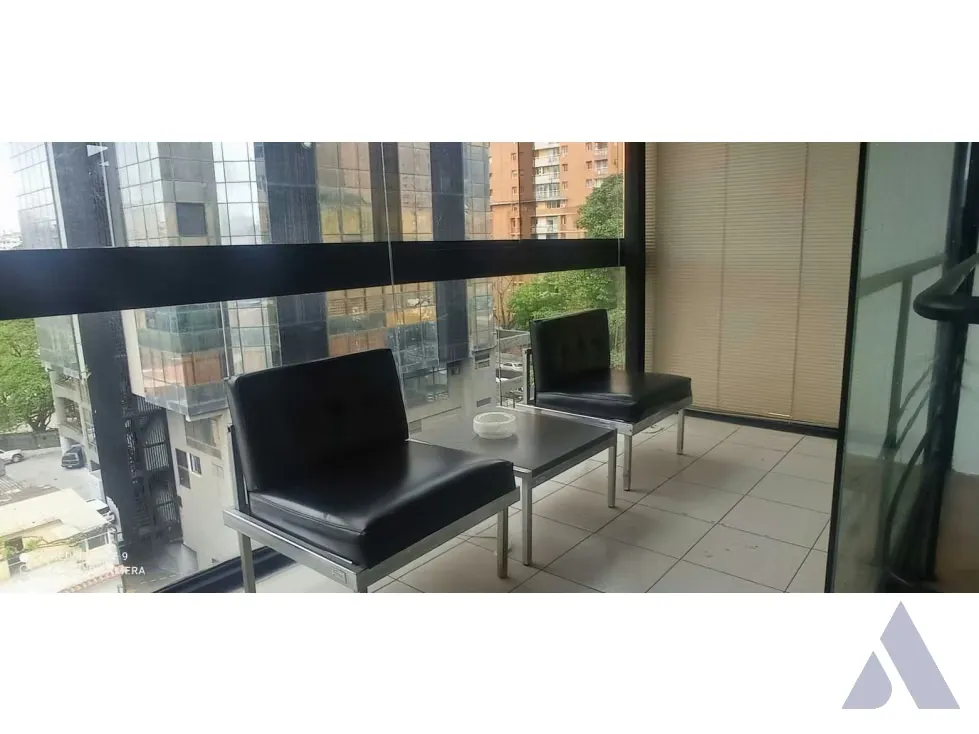 Alquilo oficina 160m2 Boleíta Sur 6039 - 4