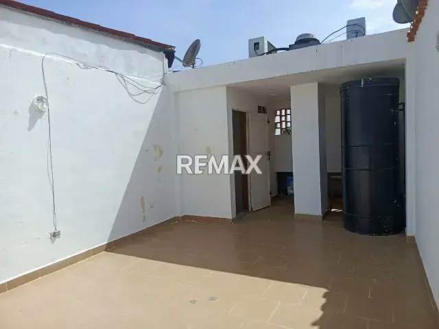 TH CON POTENCIAL, MODERNO CON EXCELENTE UBICACION EN UNA DE LAS MEJORES ZONAS DE LA ISLA DE MARGARITA 123M2 - 17