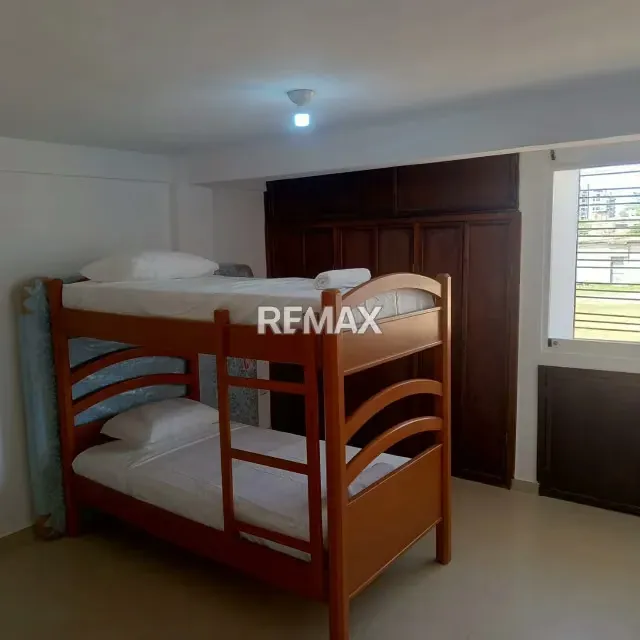 TH CON POTENCIAL, MODERNO CON EXCELENTE UBICACION EN UNA DE LAS MEJORES ZONAS DE LA ISLA DE MARGARITA 123M2 - 9