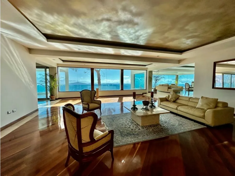 Se vende casa 2.000m2 6h/9B/11p Alto Hatillo - 26