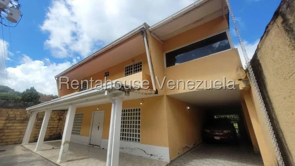 Casa (Duplex) en Venta en Lomas de Monte Claro, Distrito Metropolitano
