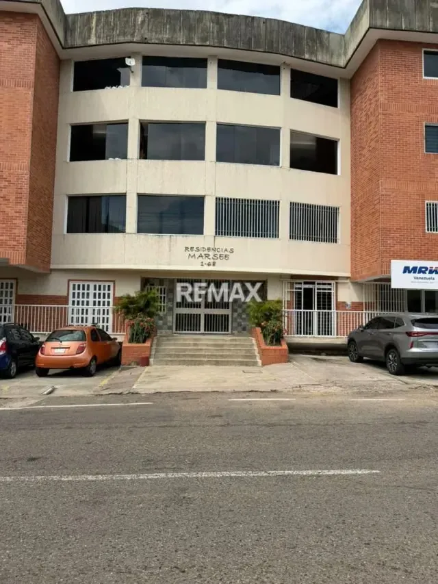 Se alquila local comercial en el Edificio Marsee en Pueblo Nuevo* Al frente de la entrada de la Manga de Coleo de Asogata.