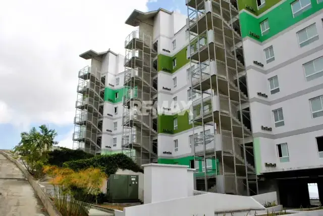 APARTAMENTO EN VENTA EN LOMA LINDA 241