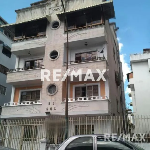 Edificio en venta en Las Acacias - 2