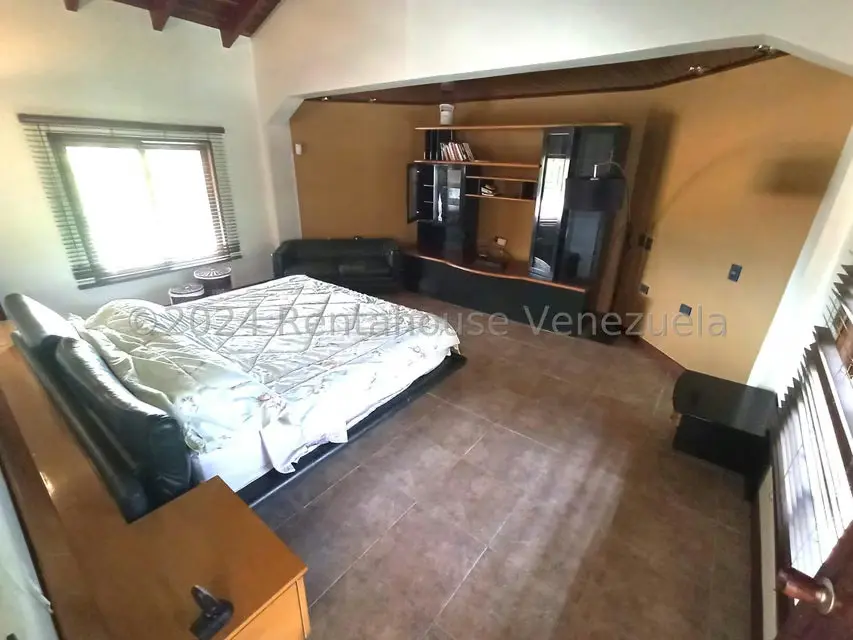 Casa (Multipes Niveles) en Venta en Oripoto, Distrito Metropolitano - 11