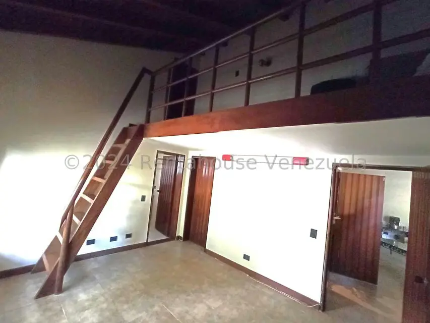 Casa (Multipes Niveles) en Venta en Oripoto, Distrito Metropolitano - 19