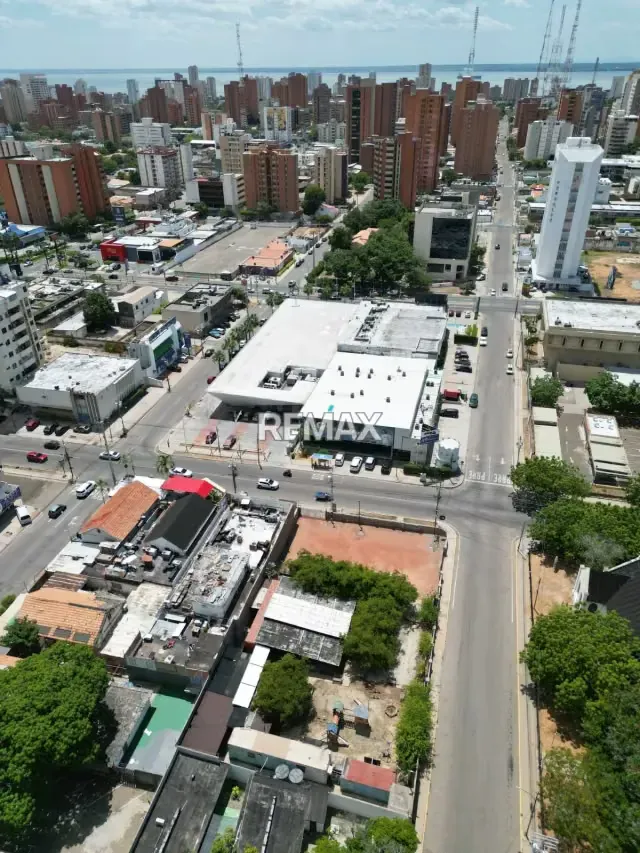 TERRENO EN VENTA EN LA AVENIDA 8 SANTA RITA CON CALLE 74 - 4