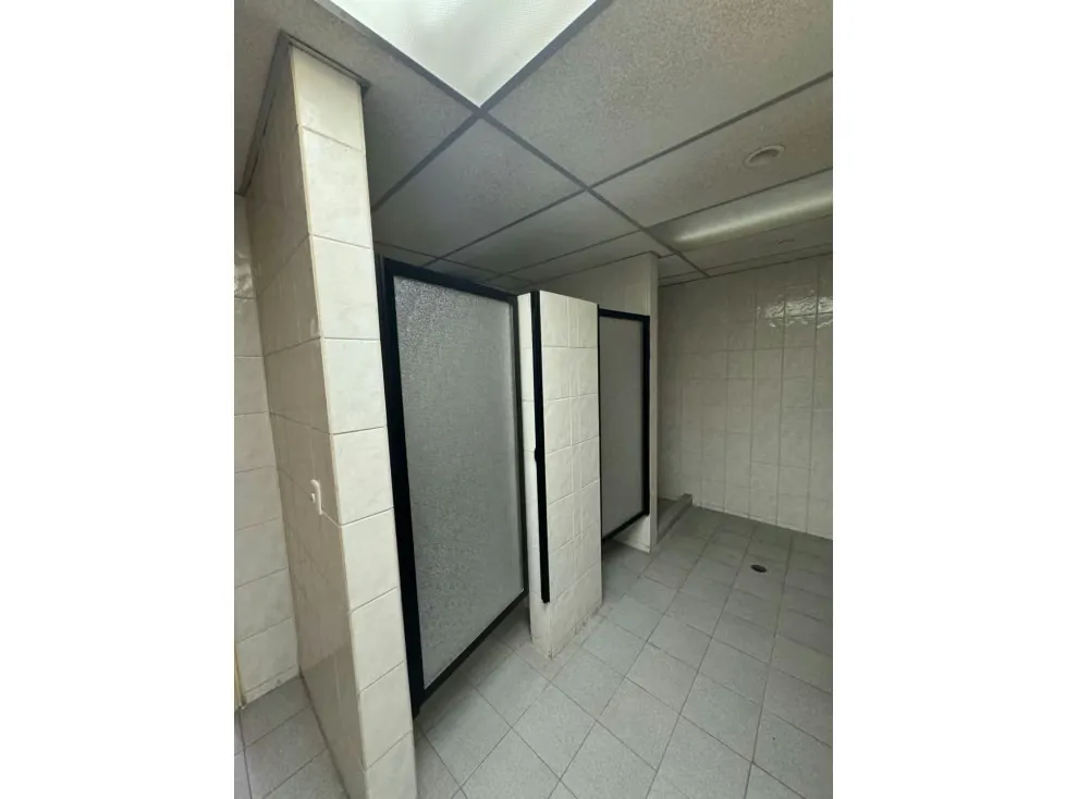 PISO INDUSTRIAL EN ALQUILER 375 M2- URB. BOLEITA - 9