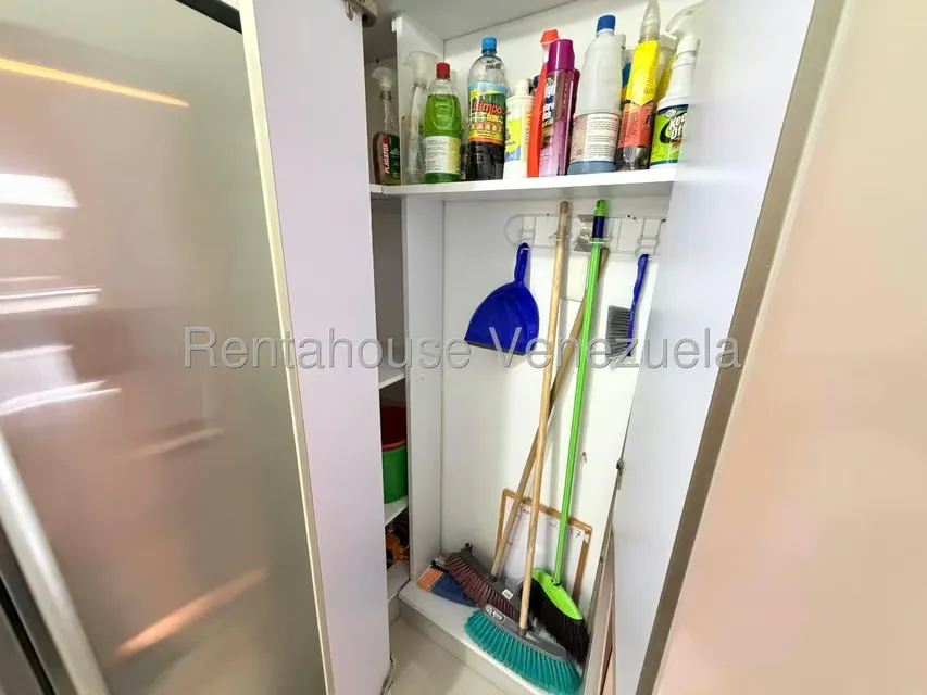 Apartamento (1 Nivel) en Alquiler en Los Naranjos del Cafetal, Distrito Metropolitano - 13