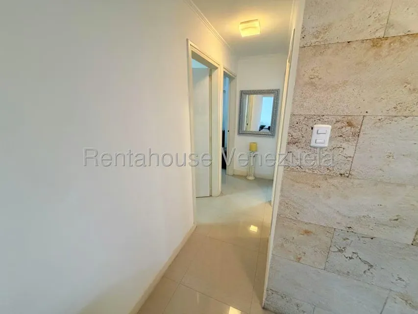 Apartamento (1 Nivel) en Alquiler en Los Naranjos del Cafetal, Distrito Metropolitano - 15