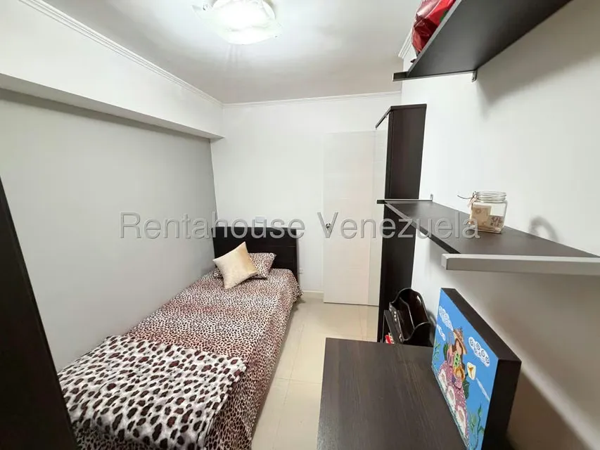 Apartamento (1 Nivel) en Alquiler en Los Naranjos del Cafetal, Distrito Metropolitano - 19