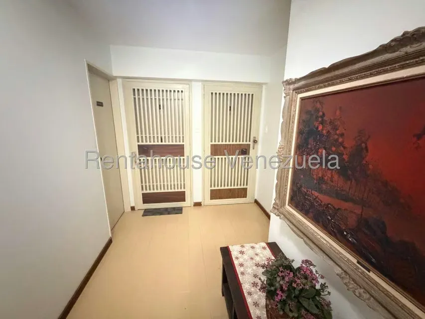 Apartamento (1 Nivel) en Alquiler en Los Naranjos del Cafetal, Distrito Metropolitano - 26