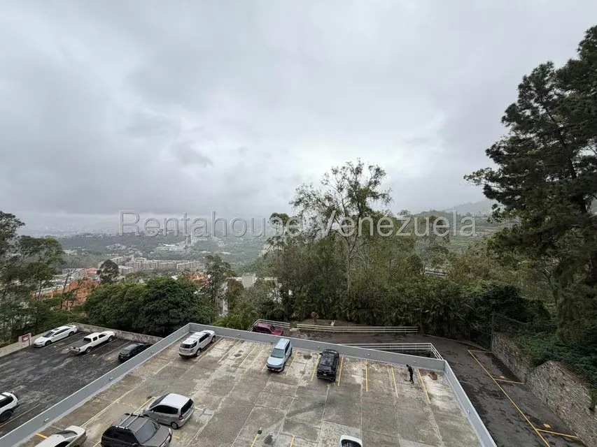 Apartamento (1 Nivel) en Alquiler en Los Naranjos del Cafetal, Distrito Metropolitano - 4