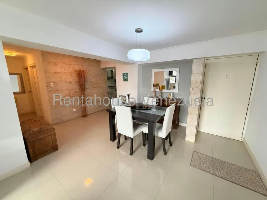 Apartamento (1 Nivel) en Alquiler en Los Naranjos del Cafetal, Distrito Metropolitano - 5
