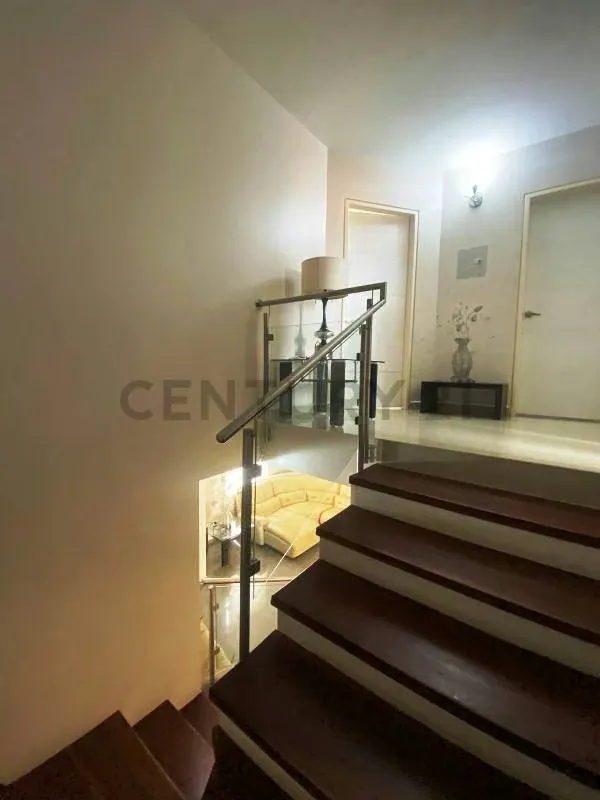 Townhouse en Urbanizacion cerrada, estilo americano - 6
