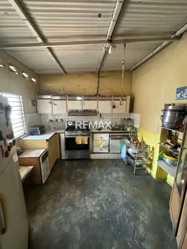 OPORTUNIDAD DE INVERSIÓN EN EL CENTRO DE BARQUISIMETO - 3