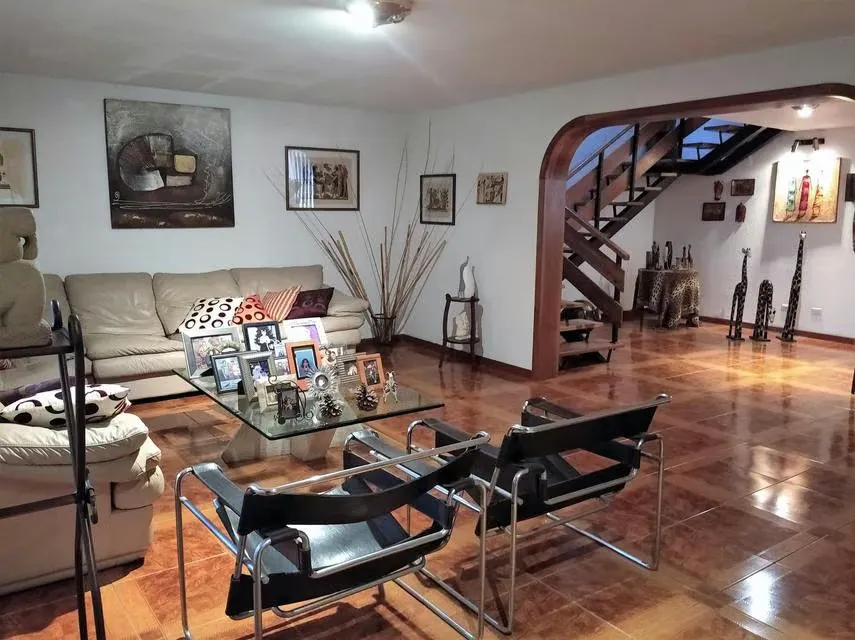 Casa (Duplex) en Venta en Colinas de Los Ruices, Distrito Metropolitano - 4