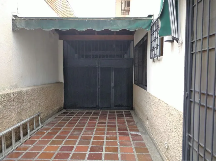 Casa (Duplex) en Venta en Colinas de Los Ruices, Distrito Metropolitano - 32