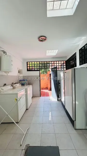 Casa (1 Nivel) en Venta en Lomas de Chuao, Distrito Metropolitano - 19