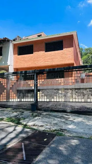 Casa (1 Nivel) en Venta en Lomas de Chuao, Distrito Metropolitano - 34