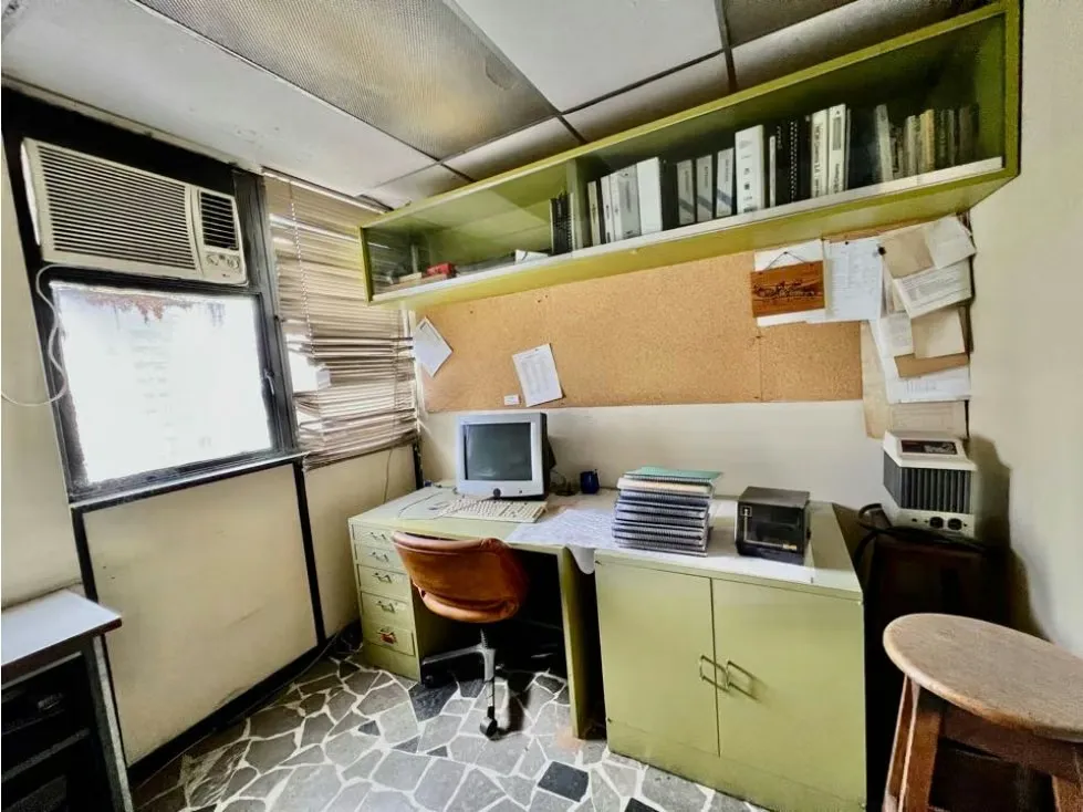 Se vende oficina 240m2 4B La Carlota - 12