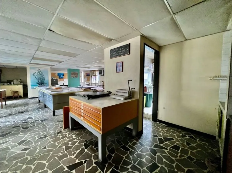 Se vende oficina 240m2 4B La Carlota - 19