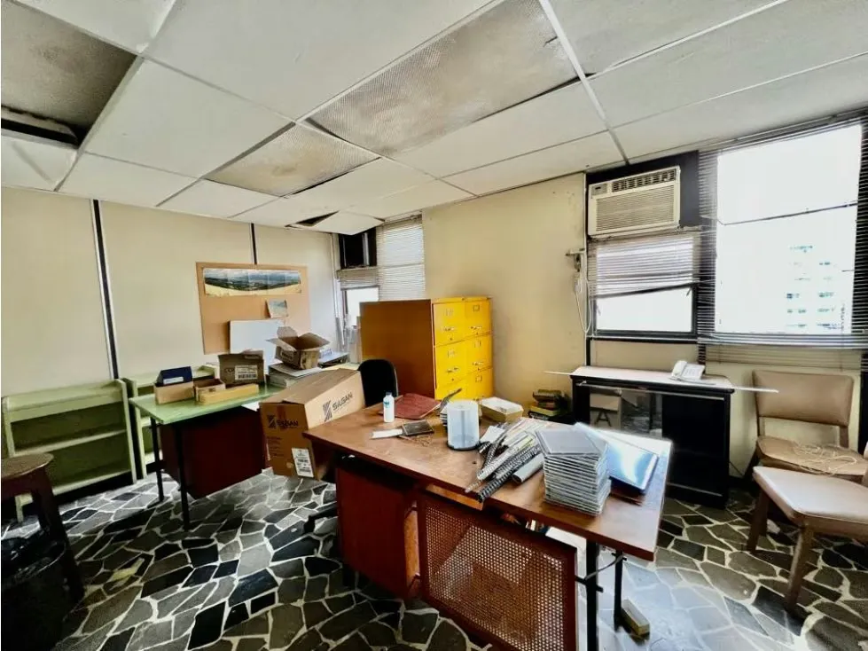 Se vende oficina 240m2 4B La Carlota - 6