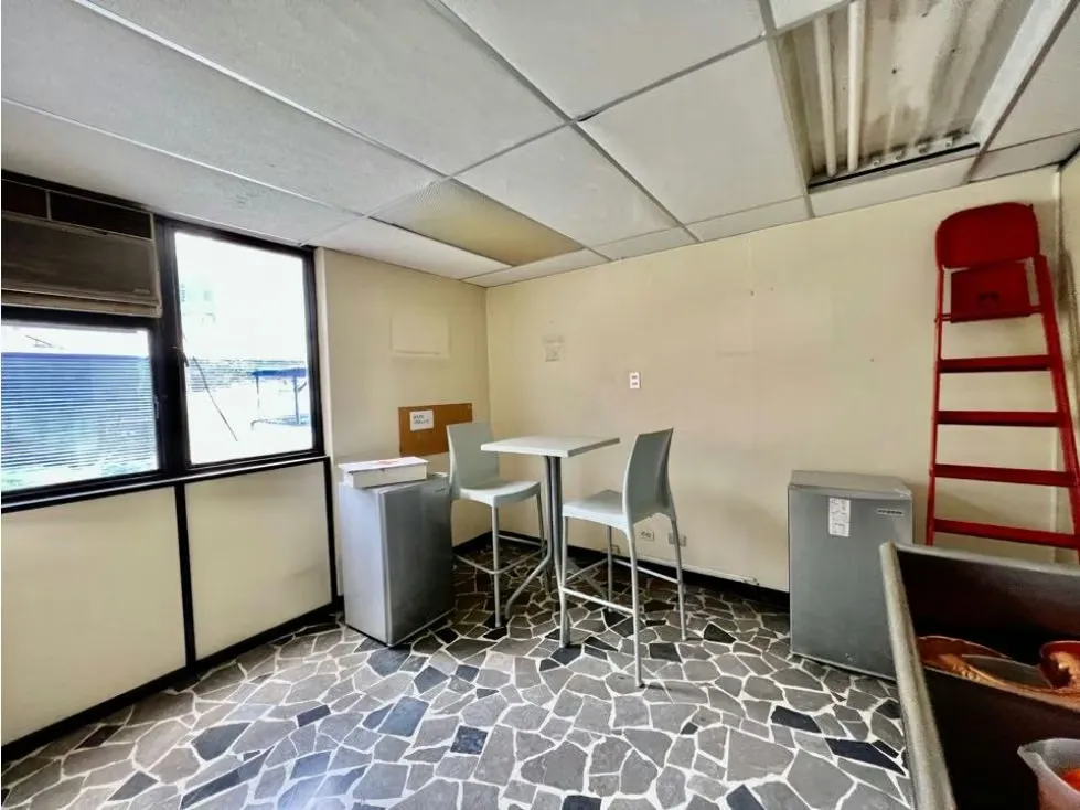 Se vende oficina 240m2 4B La Carlota - 10
