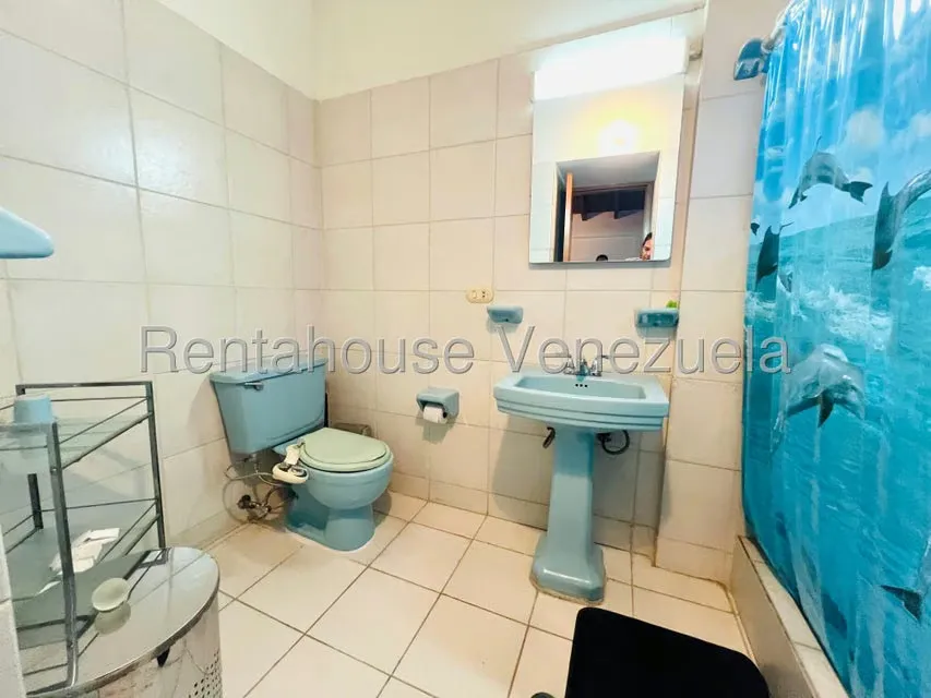 Casa (Multipes Niveles) en Venta en Prados del Este, Distrito Metropolitano - 39