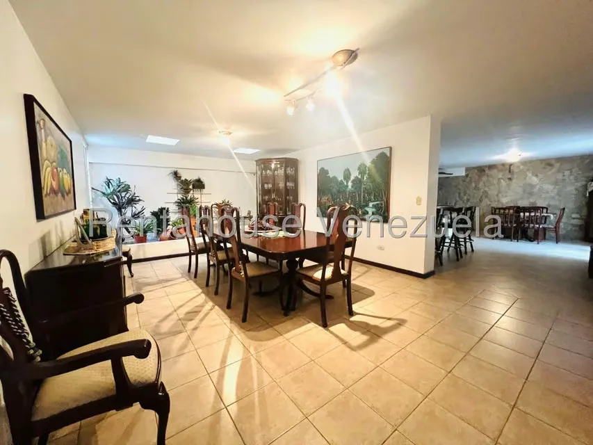 Casa (Multipes Niveles) en Venta en Prados del Este, Distrito Metropolitano - 9