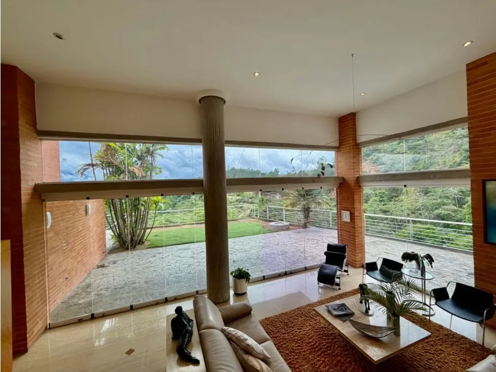 Se vende casa 740m2 + 147m2 jardín 5h+s/4p Alto Hatillo - 3
