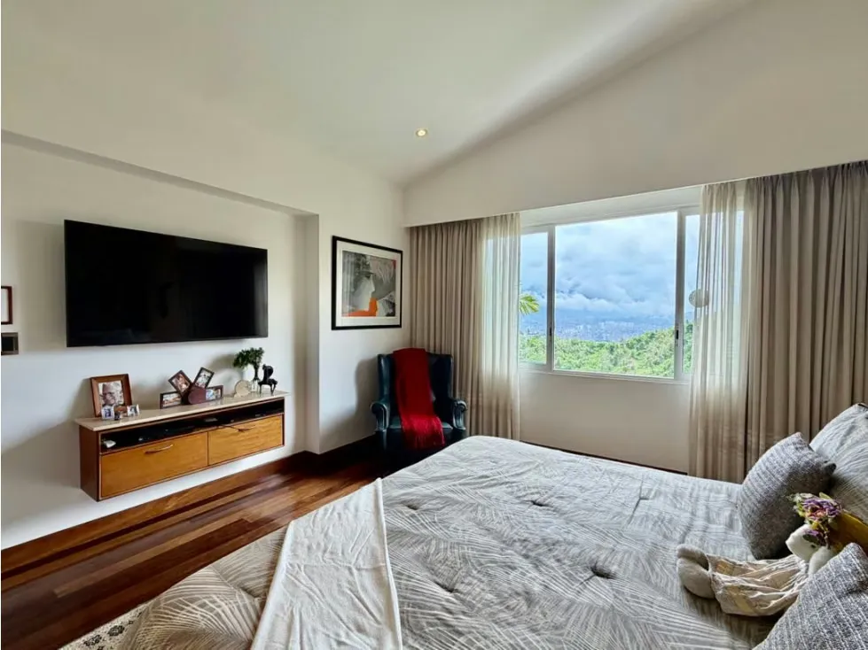 Se vende casa 740m2 + 147m2 jardín 5h+s/4p Alto Hatillo - 33