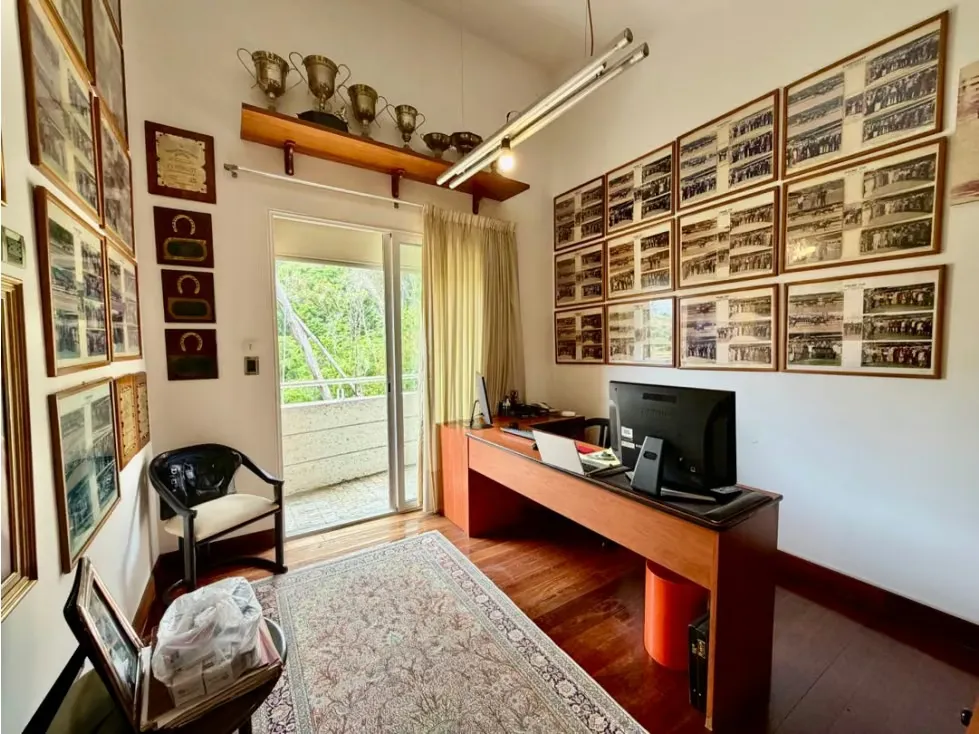 Se vende casa 740m2 + 147m2 jardín 5h+s/4p Alto Hatillo - 39